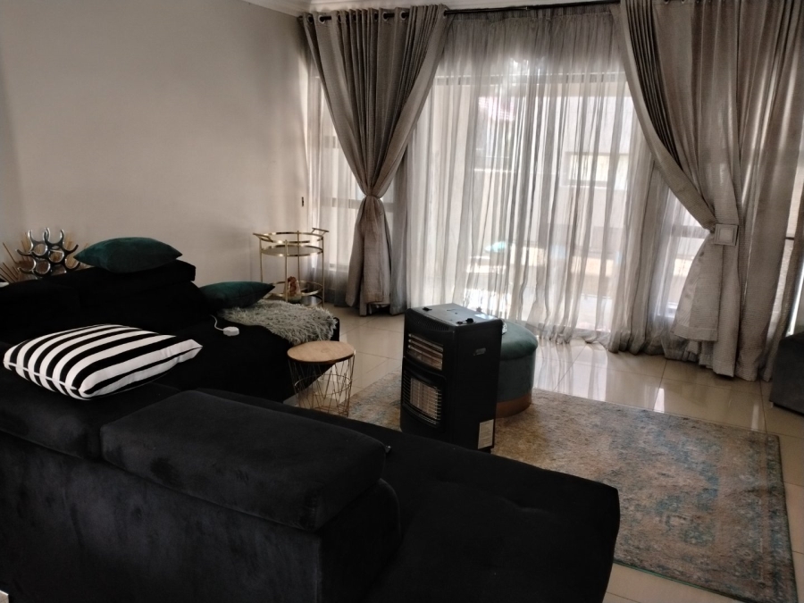 3 Bedroom Property for Sale in Wild Olive Estate Free State